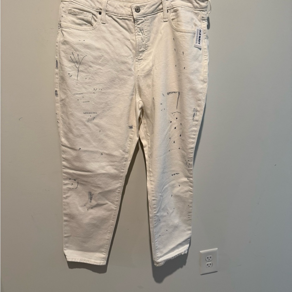 Old Navy Cream Distressed Ankle Jeans